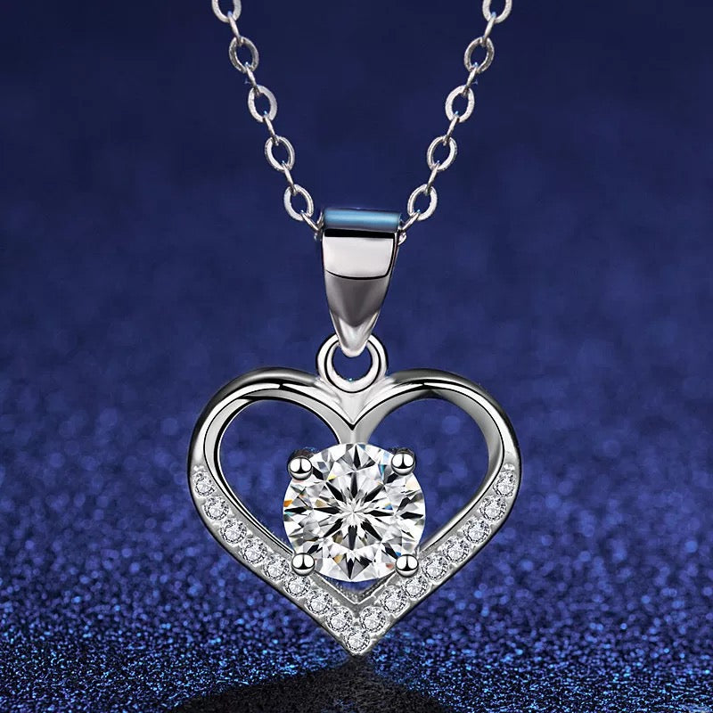 Diamond Necklace Women S925 Sterling Silver 1 Karat Summer Simple Pendant Clover Choker Valentine's Day Gift