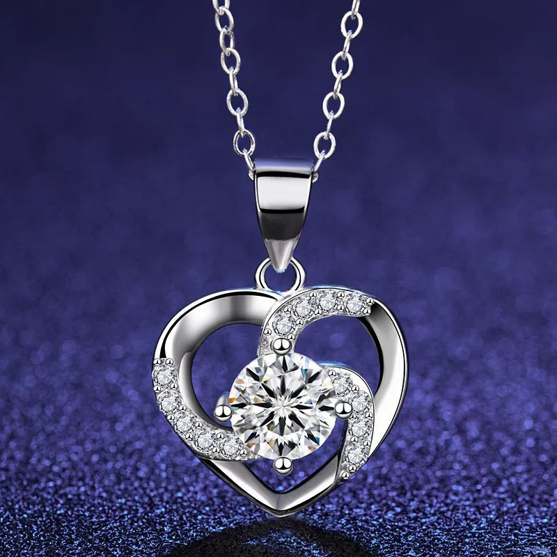 Diamond Necklace Women S925 Sterling Silver 1 Karat Summer Simple Pendant Clover Choker Valentine's Day Gift
