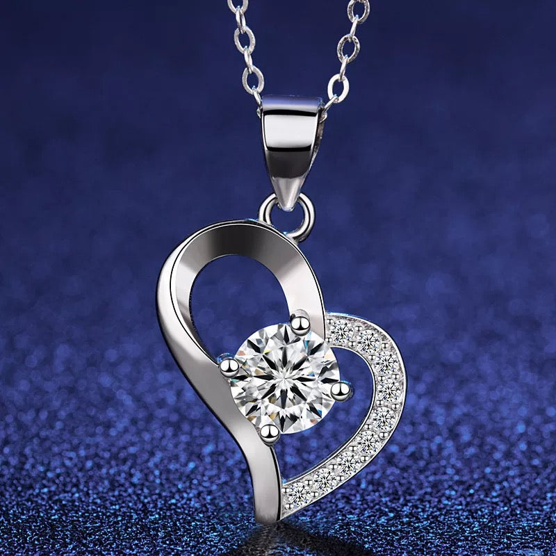 Diamond Necklace Women S925 Sterling Silver 1 Karat Summer Simple Pendant Clover Choker Valentine's Day Gift
