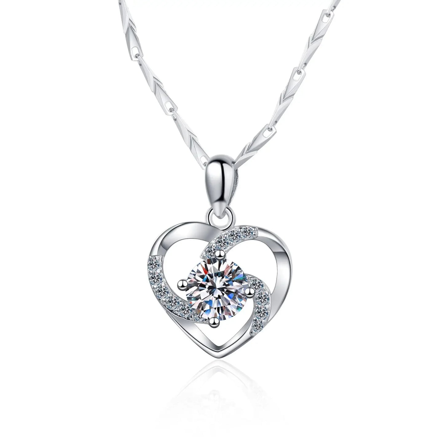 18K gold heart-shaped women's plated PT950 platinum pendant short clavicle chain diamond 0.8carat moissanite necklace gift