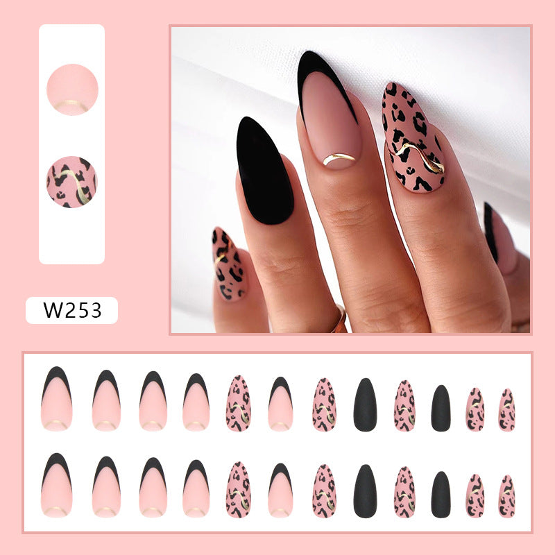 Foreign Trade Elegant White Wear Armor Fashion Ins Style Nail Sticker Fake Nails 24 Pieces Boxed