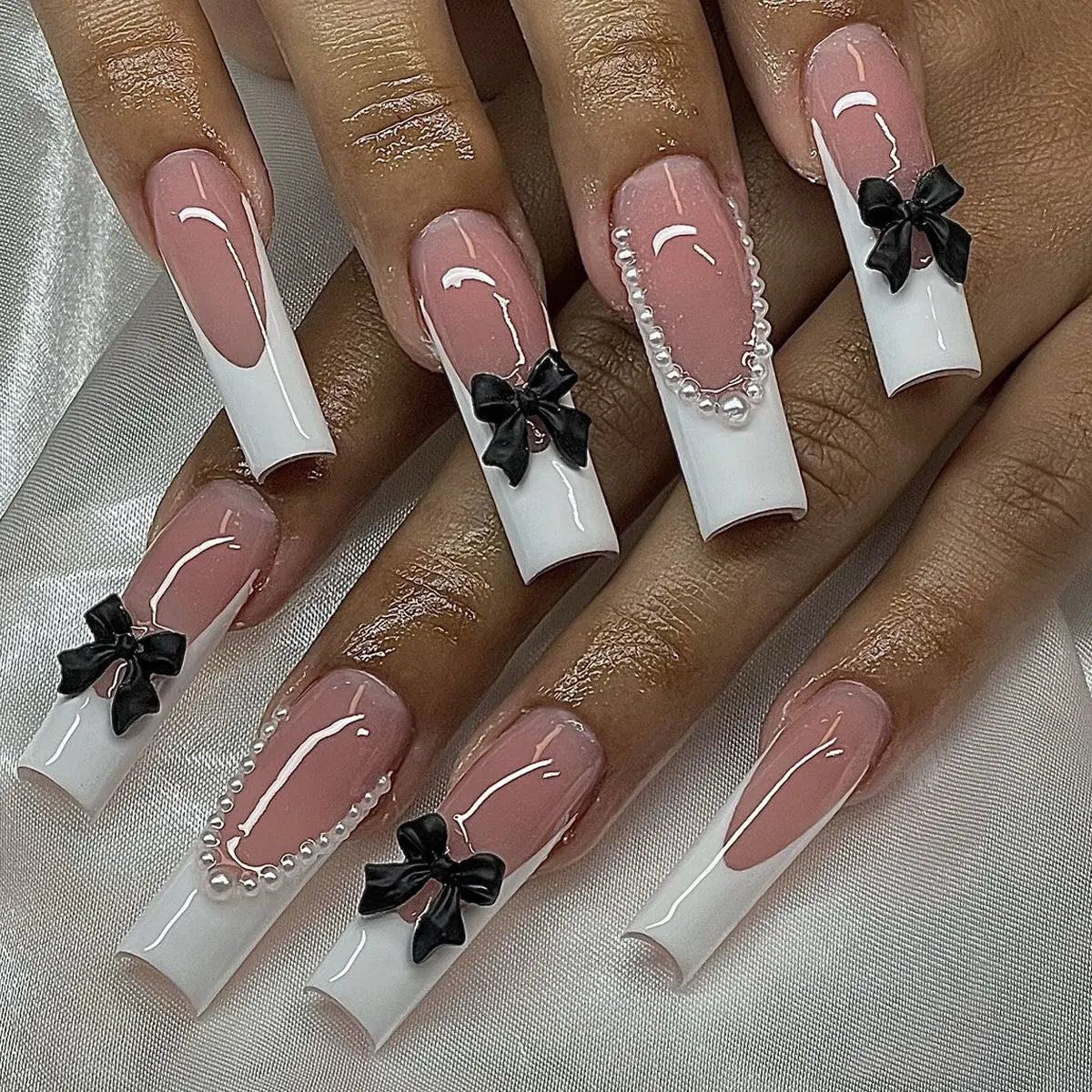 White French Press on Nails 3D Bowknot Fake Nails Tips Full Cover Wearable False Nails for Women and Girls DIY Manicure 24Pcs