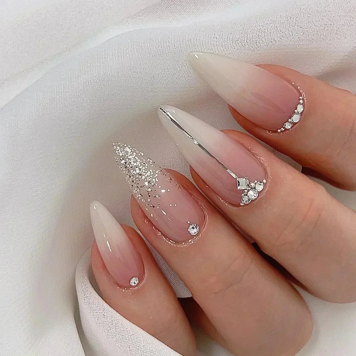 24Pcs French False Nails Almond Fake Nails with Glue Press on White Edge Design Wearable Simple Ins Pink Stiletto Nail Tips